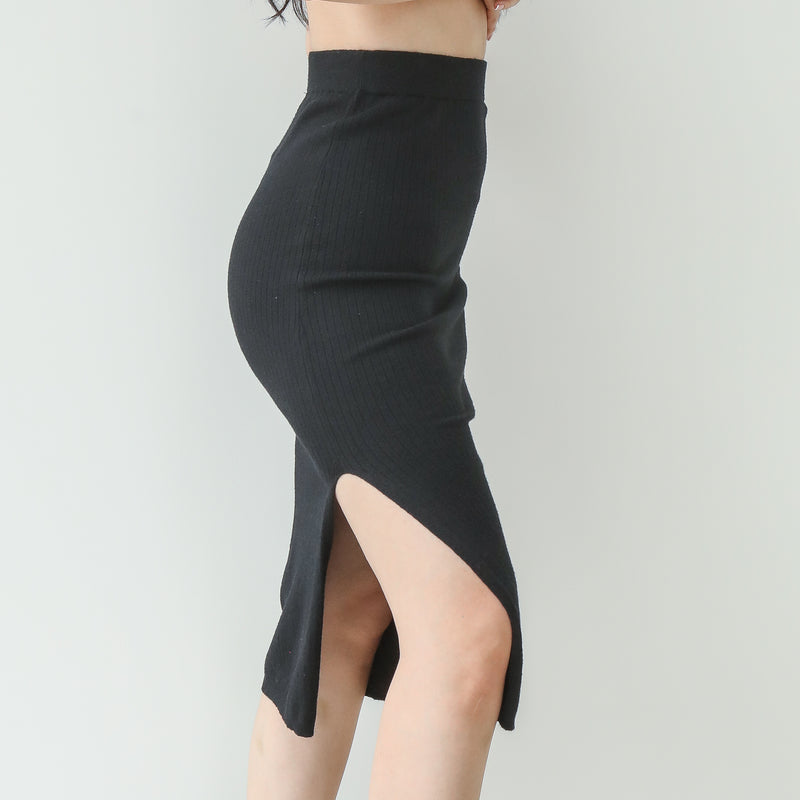 Almost Gone - Ribbed Knitted Skirt