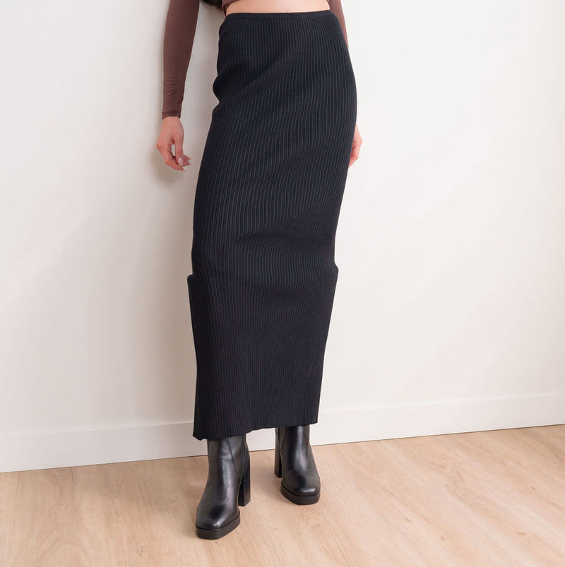 Ribbed Maxi Skirt