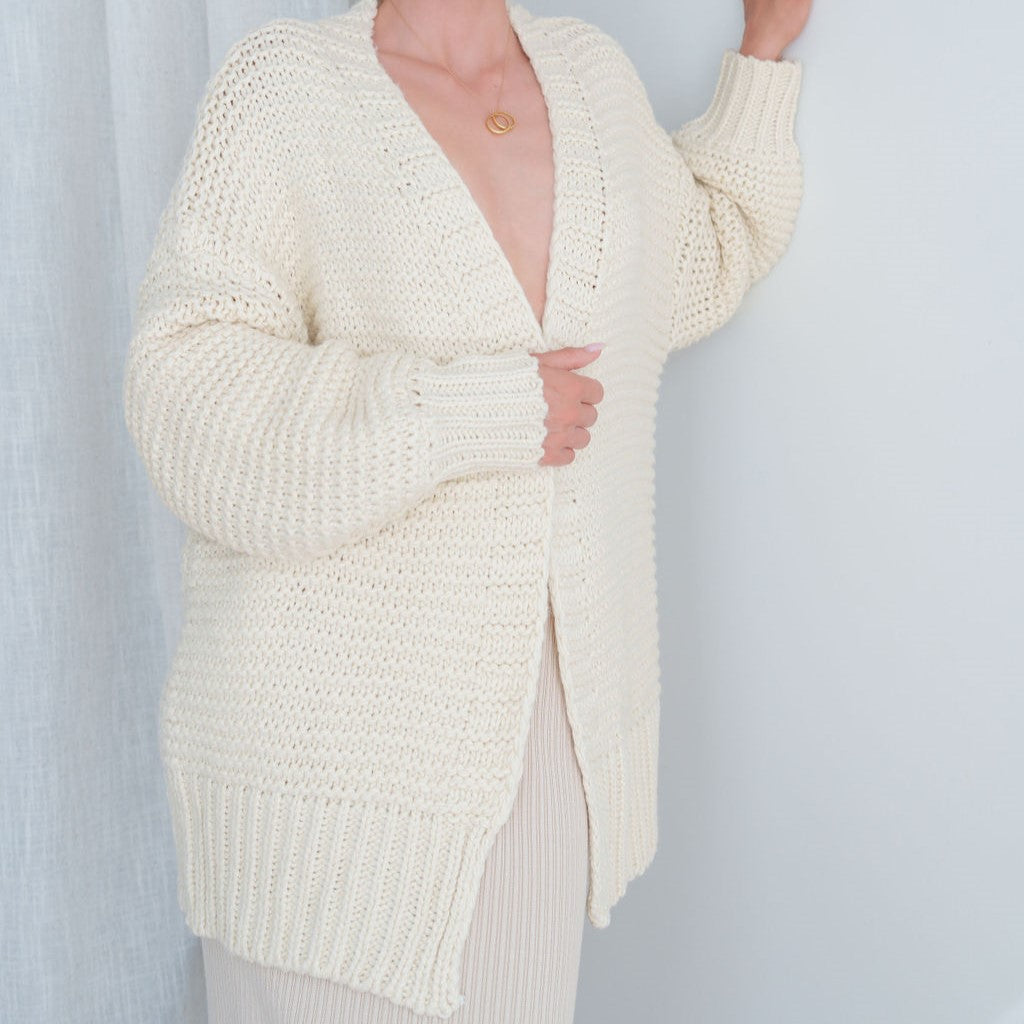 Tundra Heavy Knit Pastel Cardigan in Cream