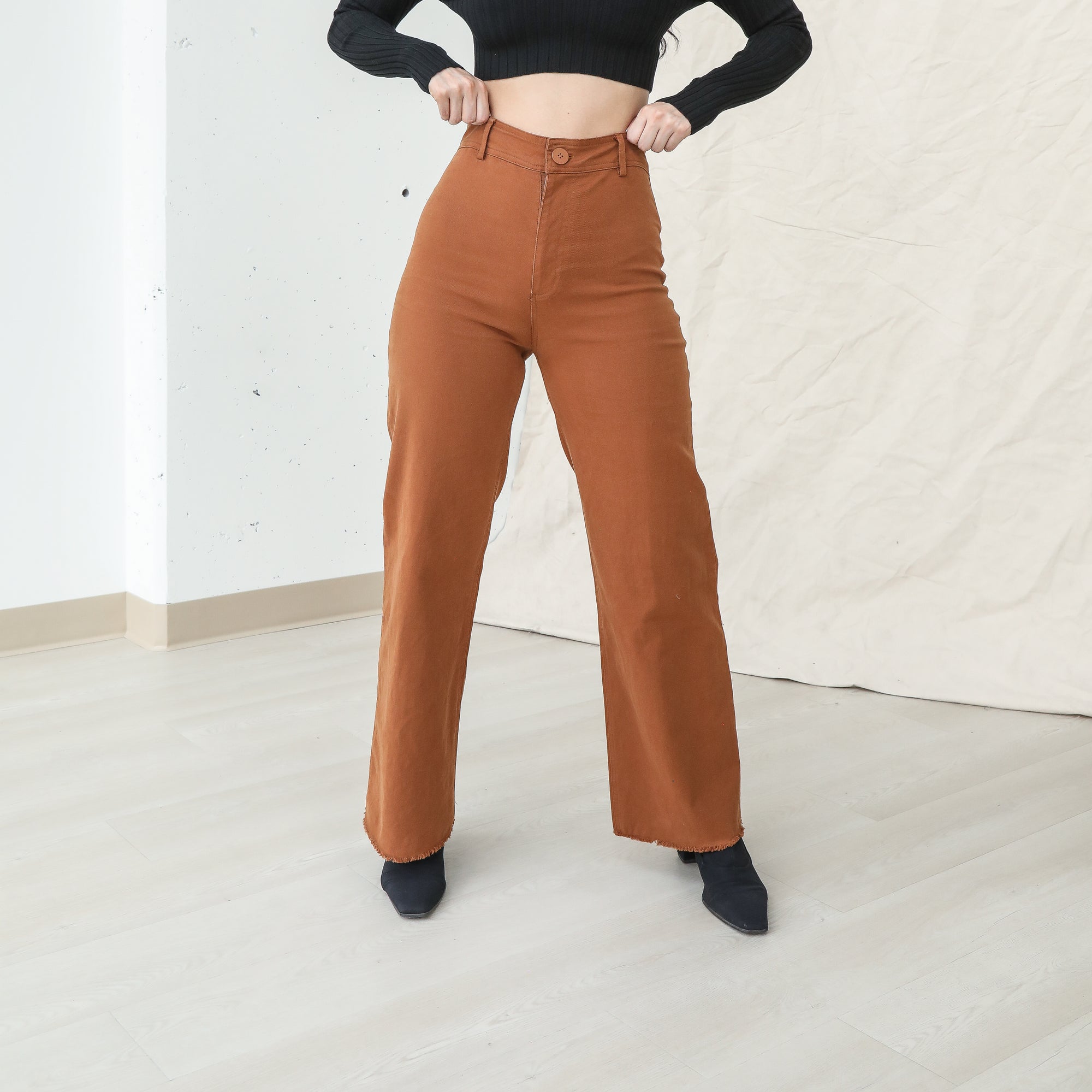 Raw Hem Stretchy Cotton Pants