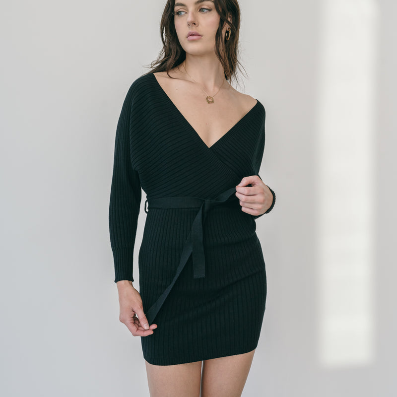 Crossover Short Sweater Dress Ribbed With Belt in Black