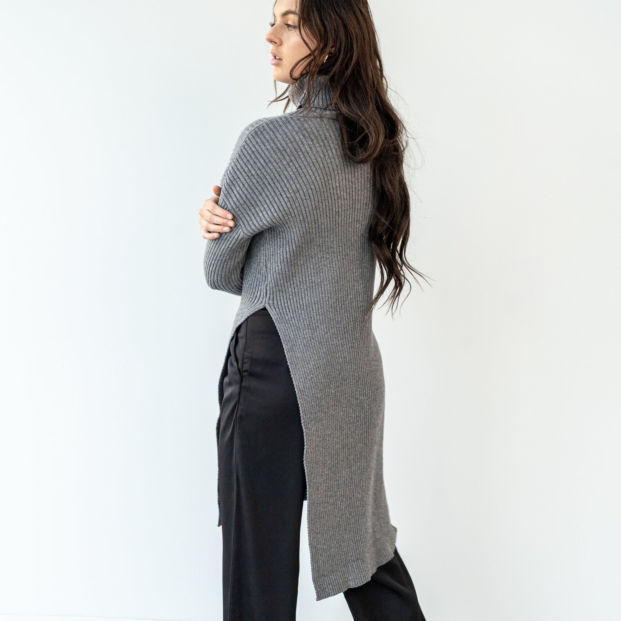 Last One - Heavy Ribbed Long Tunic With Slit in Charcoal