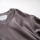 Heavy V-Neck Cropped Sweater In Cotton in Charcoal