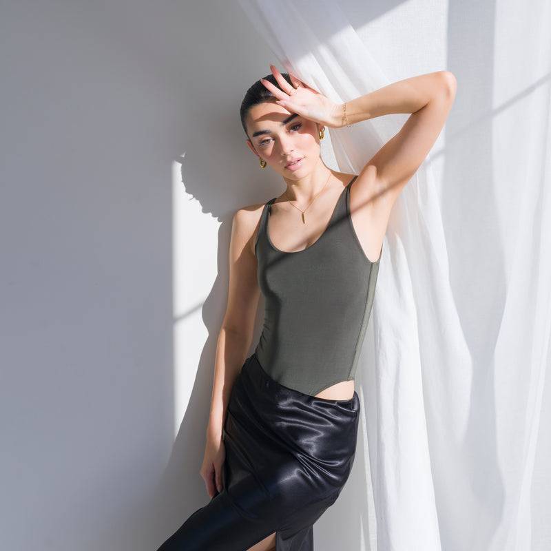 Luxury-Sheen Bodysuit in Stretchy Performance Fabric